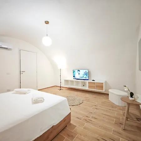 Apartament Dynami